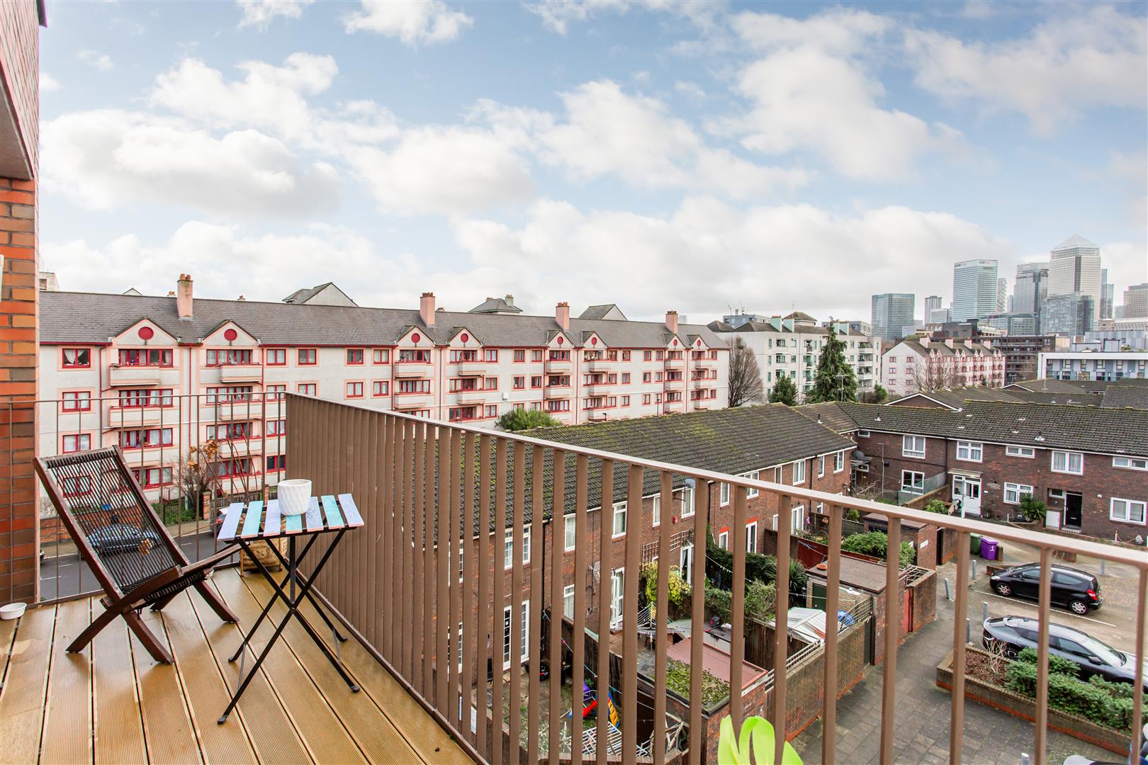 Furlong Court, Mile End